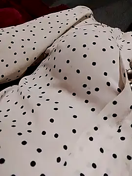 Snapshot of TRIEUTRIEU20 chatting on 10.29.25 TRIEUTRIEU20 online show from 10.29.25