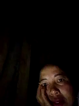 Snapshot of TRIEUTRIEU20 chatting on 11.12.25 TRIEUTRIEU20 online show from 11.12.25