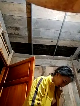 Snapshot of TRIEUTRIEU20 chatting on 11.19.25 TRIEUTRIEU20 online show from 11.19.25