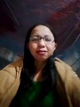 Snapshot of TRIEUTRIEU20 chatting on 11.24.25 TRIEUTRIEU20 online show from 11.24.25