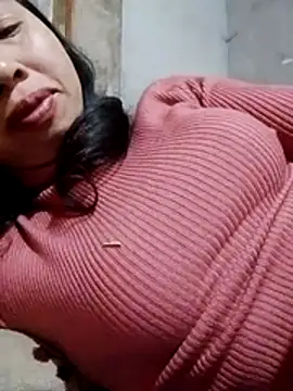 Snapshot of TRIEUTRIEU20 chatting on 11.29.25 TRIEUTRIEU20 online show from 11.29.25