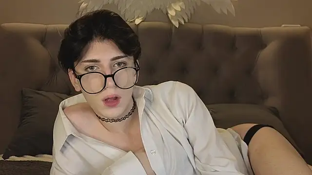 Oliver star boy  online show from 01.07.26