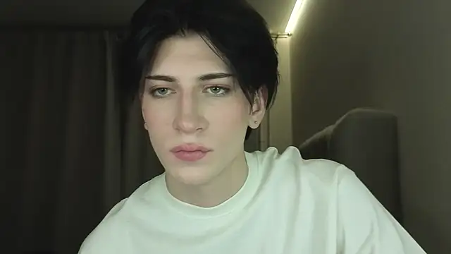 Oliver star boy  online show from 03.10.26