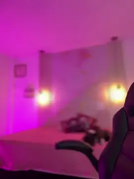 amber white15 online show from 02.21.26