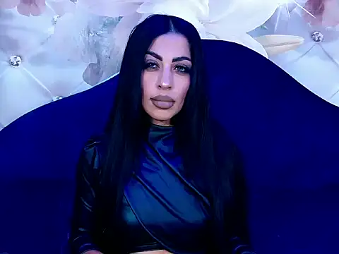 Snapshot of NoirKaylah chatting on 10.25.25 NoirKaylah online show from 10.25.25