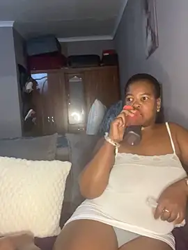 SweetCandy84 online show from 11.09.25