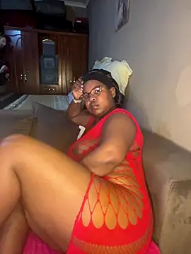 SweetCandy84 online show from 11.16.25