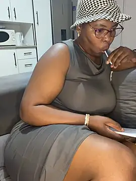 SweetCandy84 online show from 02.17.26