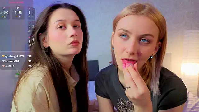 Snapshot of betweenUse chatting on 11.12.25 betweenUse online show from 11.12.25