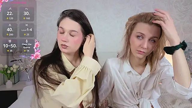 Snapshot of betweenUse chatting on 12.15.25 betweenUse online show from 12.15.25