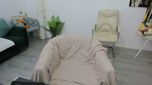 Arya Anna online show from 11.07.25