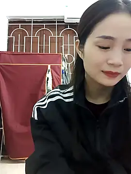Pig pig11 online show from 10.26.25