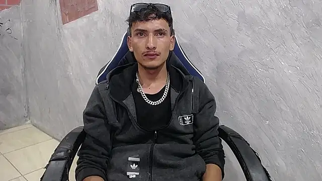 SavageLover  online show from 12.16.25