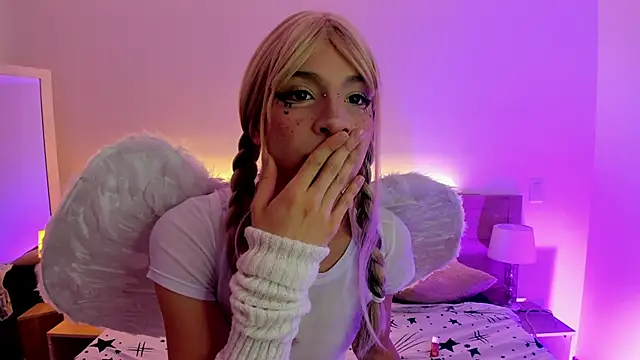 Snapshot of Damiian20_ chatting on 11.02.25 Damiian20 online show from 11.02.25