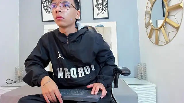 adams bobby online show from 03.08.26