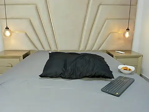 MaroxCute online show from 10.30.25