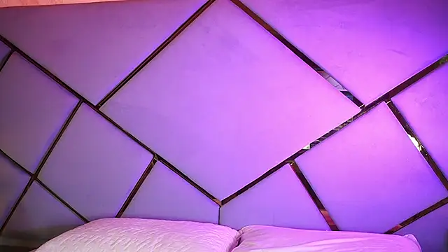 Snapshot of _giggy_2 chatting on 12.05.25 giggy 2 online show from 12.05.25