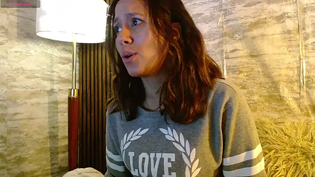 Snapshot of LunaaMorena chatting on 03.14.26 LunaaMorena online show from 03.14.26