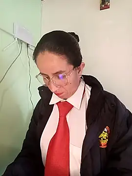 Snapshot of Valentina--1 chatting on 10.31.25 Valentina--1 online show from 10.31.25