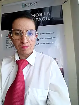 Snapshot of Valentina--1 chatting on 12.02.25 Valentina--1 online show from 12.02.25