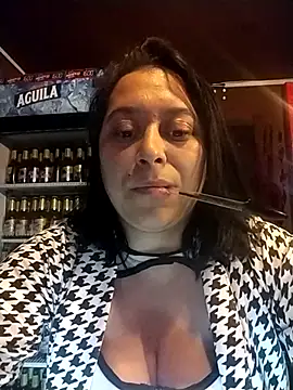 Snapshot of Caroline-17 chatting on 12.13.25 Caroline-17 online show from 12.13.25