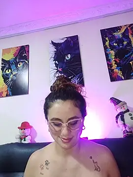 Caroline Jons online show from 12.14.25