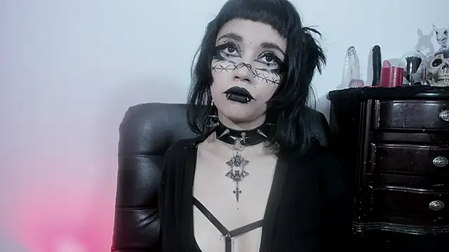 Yueeclipsa online show from 12.14.25