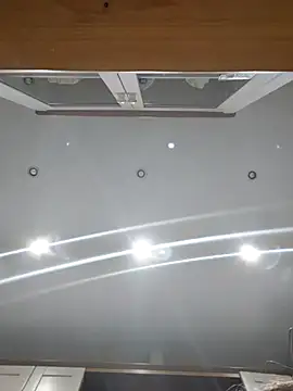 Snapshot of susylux chatting on 11.23.25 susylux online show from 11.23.25