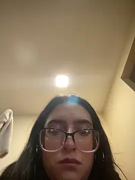 Snapshot of Kloe_Novoa chatting on 03.14.26 Kloe Novoa online show from 03.14.26