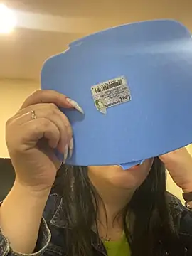 Snapshot of Kloe_Novoa chatting on 03.27.26 Kloe Novoa online show from 03.27.26