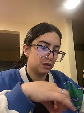 Snapshot of Kloe_Novoa chatting on 04.15.26 Kloe Novoa online show from 04.15.26