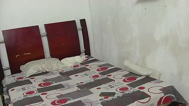 Snapshot of fer_luna chatting on 11.07.25 fer luna online show from 11.07.25