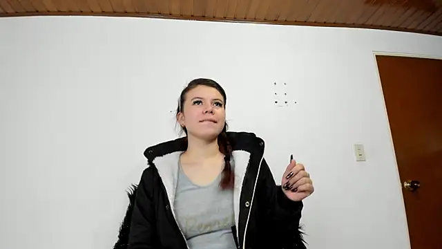 Vanessa Martinz online show from 11.04.25