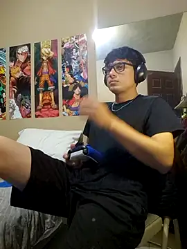 Snapshot of Ais_B10 chatting on 10.28.25 Ais B10 online show from 10.28.25