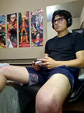 Snapshot of Ais_B10 chatting on 11.29.25 Ais B10 online show from 11.29.25