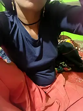 Snapshot of Hot_nenshi chatting on 11.13.25 Hot nenshi online show from 11.13.25