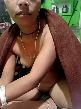 Snapshot of Hot_nenshi chatting on 11.22.25 Hot nenshi online show from 11.22.25