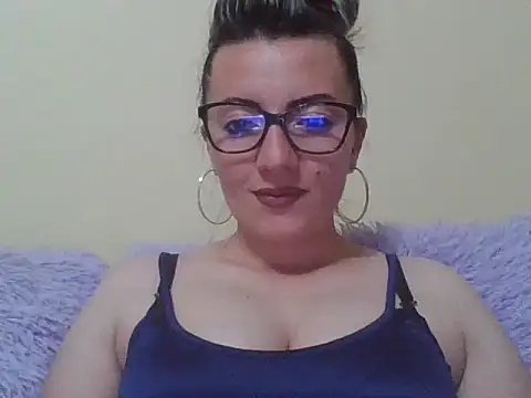 blondinaali online show from 10.26.25