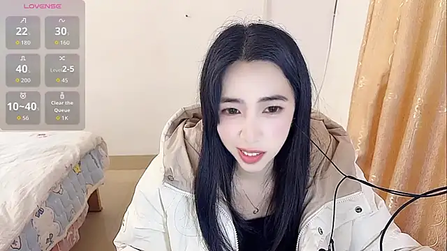 Snapshot of by-Hannah chatting on 12.17.25 by-Hannah online show from 12.17.25