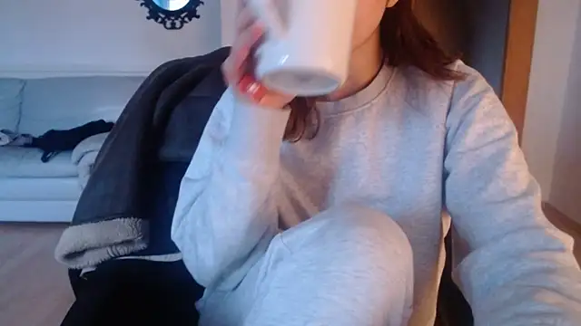 Snapshot of bellefleurrr chatting on 11.18.25 bellefleurrr online show from 11.18.25