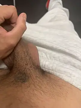 Snapshot of findomhot chatting on 10.25.25 findomhot online show from 10.25.25