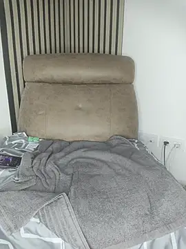 Snapshot of findomhot chatting on 11.23.25 findomhot online show from 11.23.25