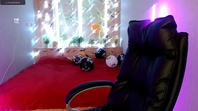 Sweet-n-Strong online show from 11.13.25