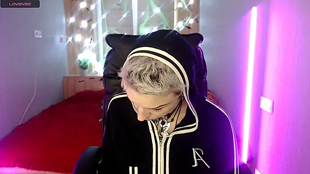 Sweet-n-Strong online show from 11.20.25