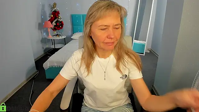 Carla Vogue online show from 01.06.26