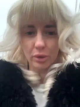 blondegirlx online show from 11.10.25