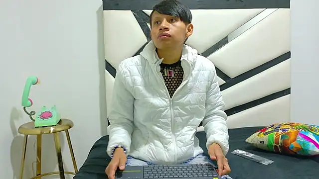 ALEXANDRO BOVER online show from 12.05.25