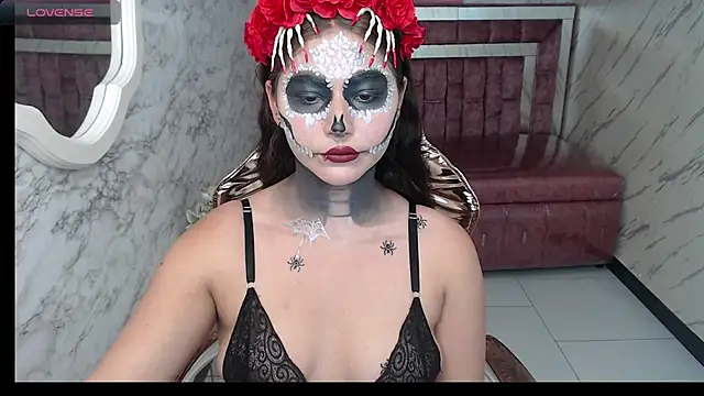 Snapshot of Afrodita_Wild_v chatting on 10.30.25 Afrodita Wild v online show from 10.30.25