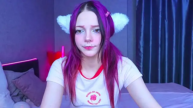 Snapshot of KittieHeart chatting on 11.03.25 KittieHeart online show from 11.03.25