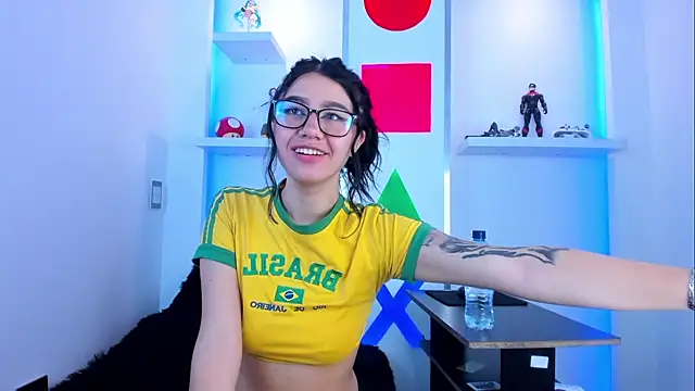 Charlotte Millers online show from 11.29.25